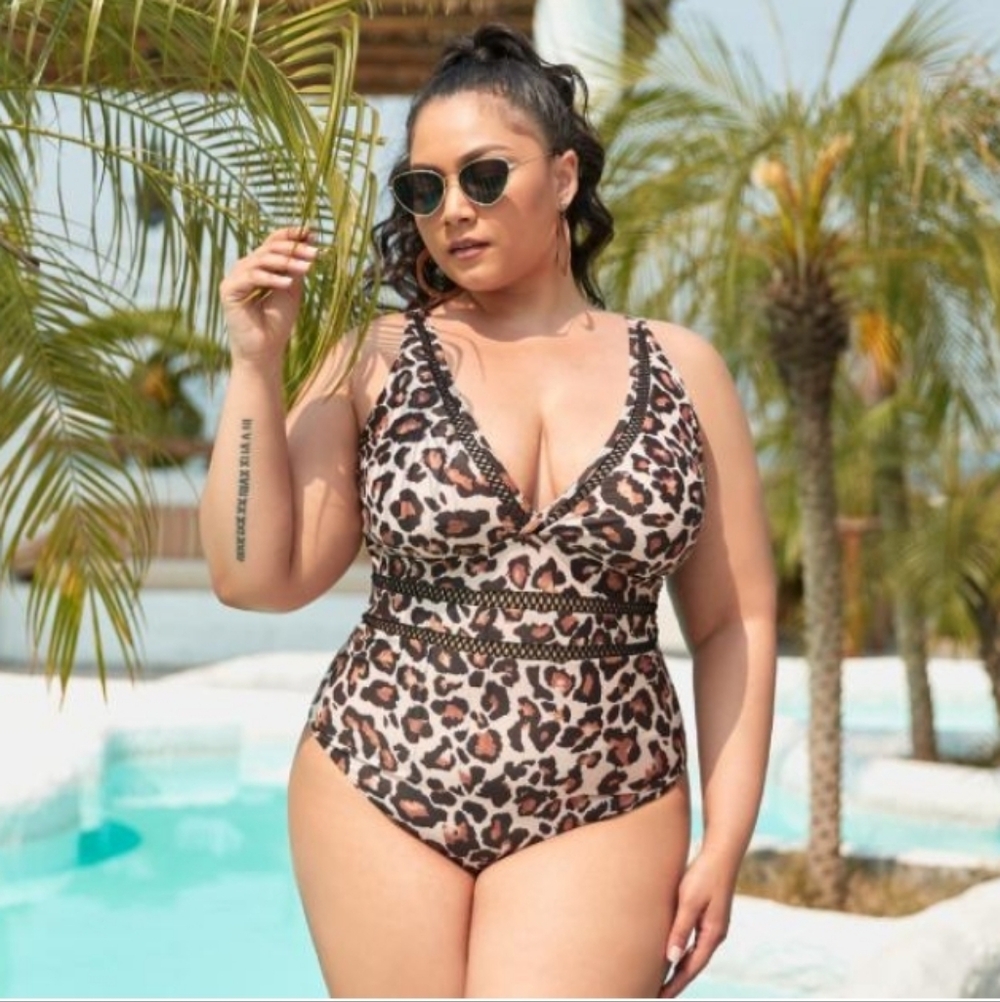 Chic Leopard Print Swimsuit with Lace Accents